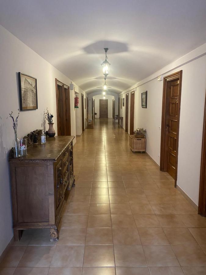 Monasterio De Santa Maria De Valvanera Ангиано Экстерьер фото