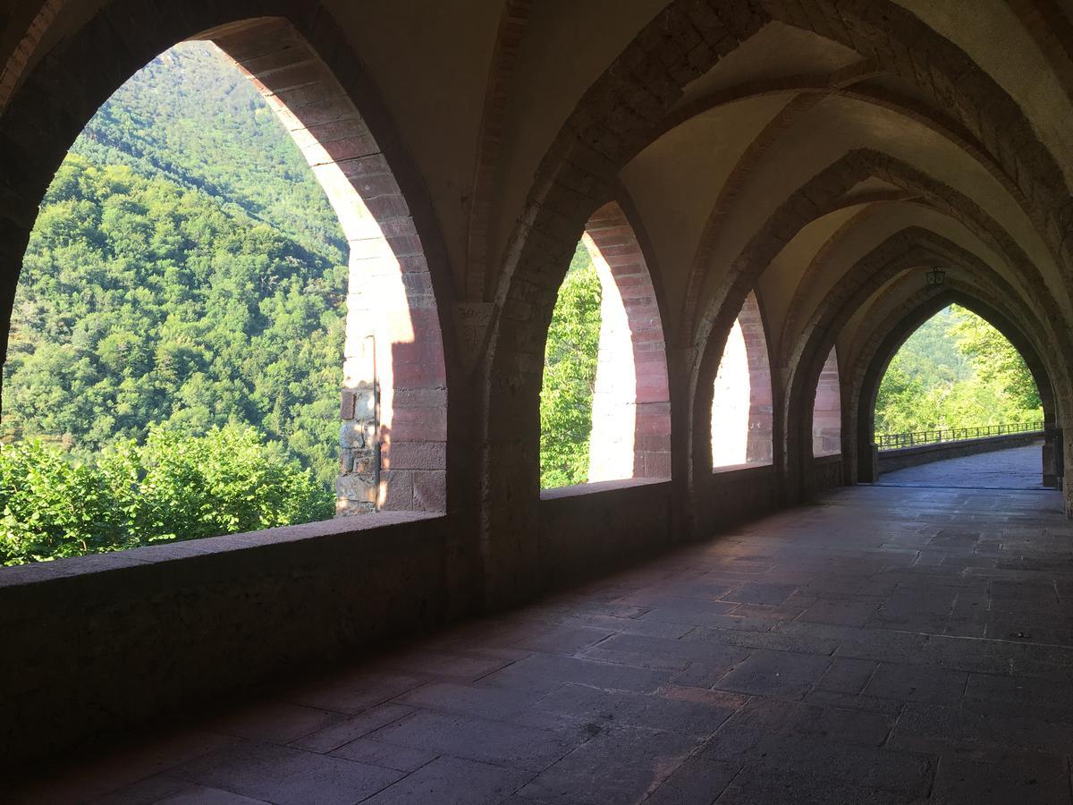 Monasterio De Santa Maria De Valvanera Ангиано Экстерьер фото